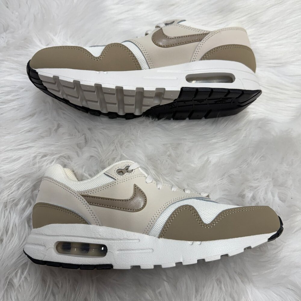 Nike Air Max 1 Light Orewood Brown Khaki GS DZ3307-006 VNDS Sz 7 / WMNS Sz 8.5 - Picture 2 of 7